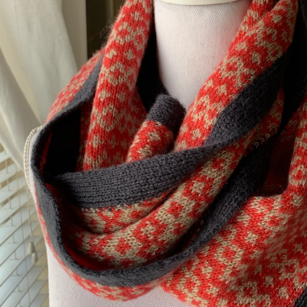 PISTIL infinity wrap
